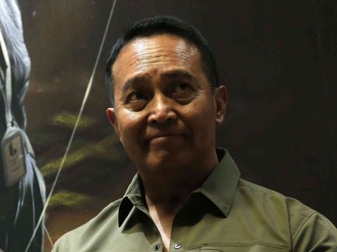 Portrait of Andika Perkasa Inviting Wife Diah Erwiany to Watch 'Big Plan'