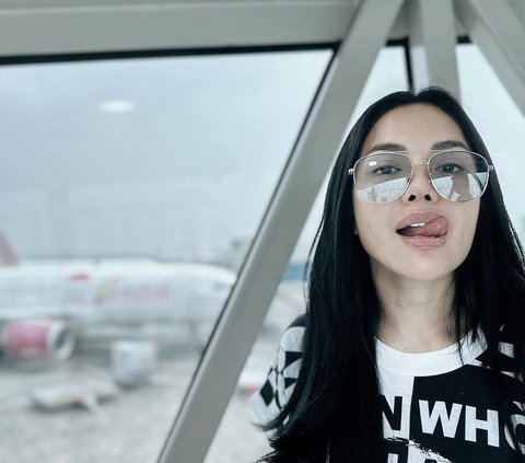 Potret Nikita Mirzani Berbusana Ketat, Disebut Kim Kardashian Versi Indonesia