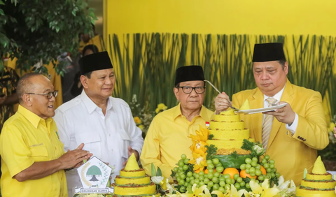 Fikri menjelaskan dukungan kepada Prabowo Subianto diberikan atas beberapa alasan, di antaranya Indonesia membutuhkan pemimpin tegas, mempunyai prestasi di bidang militer dan pemerintahan.