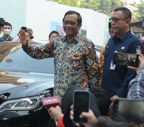 FOTO: Momen Ganjar dan Mahfud MD Jalani Tes Kesehatan di RSPAD Gatot Subroto, Libatkan 50 Dokter Spesialis