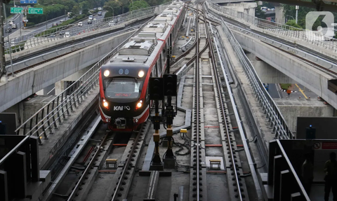 Berlaku Mulai Hari ini, Ada Diskon Tarif LRT Jabodebek Jadi Setengah Harga