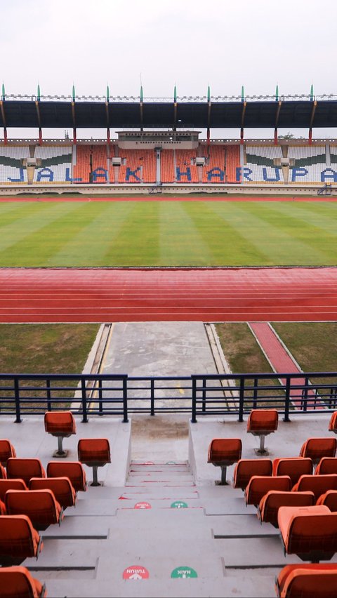 FOTO: Melihat Lebih Dekat Persiapan Stadion Si Jalak Harupat Jelang Piala Dunia U-17 2023