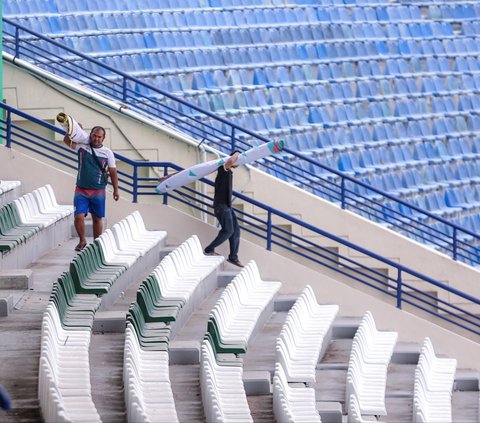 FOTO: Melihat Lebih Dekat Persiapan Stadion Si Jalak Harupat Jelang Piala Dunia U-17 2023