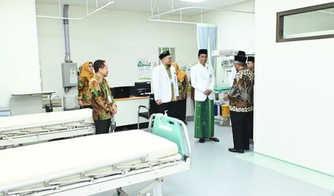 Jokowi optimis tower Rumah Sakit Islam Surabaya A. Yani juga dapat digunakan sebagai rumah sakit pendidikan bagi Fakultas Kedokteran, Universitas Nadlatul Ulama Surabaya.<br>