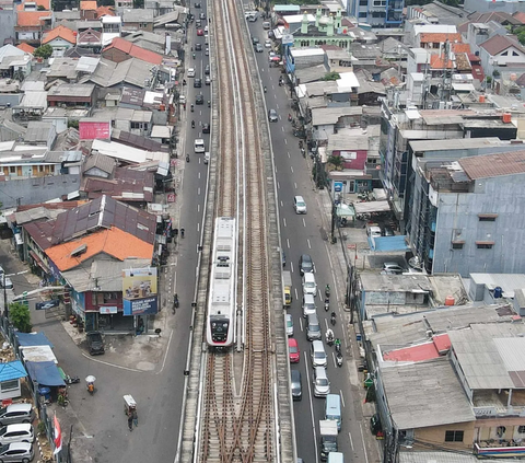 Hore! LRT Jabodebek Berlakukan Tarif Promo Saat Weekend, Maksimal Bayar Rp10 Ribu