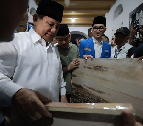Prabowo Officially Announces Gibran as His Running Mate in the 2024 Presidential Election
