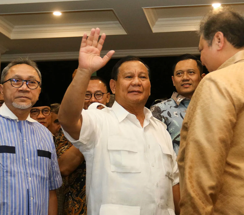Pengumuman Gibran itu disampaikan langsung Prabowo didampingi para ketua umum partai politik Koalisi Indonesia Maju di kediamannya Jalan Kertanegara, Jakarta Selatan.
