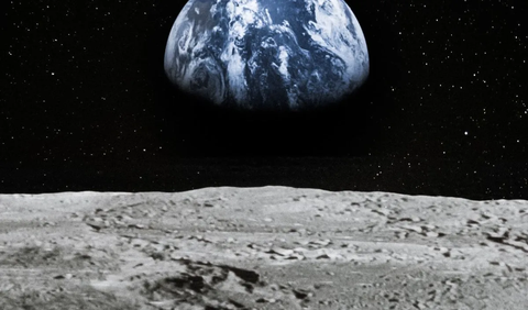 Menurut laporan <i>IFLScience</i>, Senin (23/10), tanah Bulan atau sering juga disebut sebagai regolith, merupakan tempat yang tidak ramah manusia.