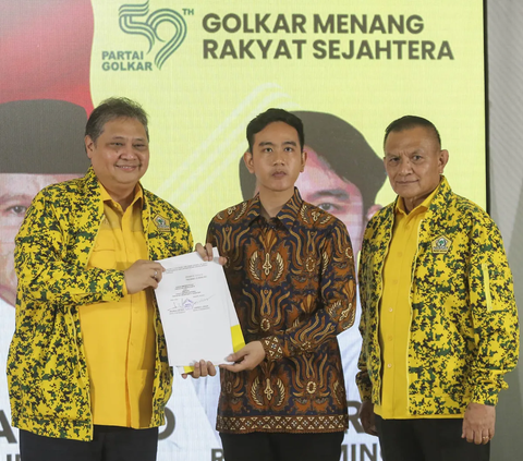 Nyatanya, Rapimnas Golkar langsung memutuskan akan mengusung Gibran menjadi Cawapres Prabowo mendampingi Prabowo Subianto sebagai Capres 2024 mendatang. Gibran pun menerima keputusan Rapimnas Golkar tersebut.