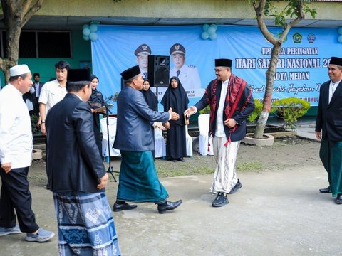 Diikuti Ratusan Santri, Bobby Nasution Jadi Pembina Upacara Peringatan Hari Santri Nasional