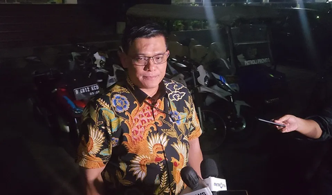 Direktur Reserse Kriminal Khusus Polda Metro Jaya Kombes Pol Ade Safri Simanjuntak menyebut, penyidik telah memanggil tiga orang saksi untuk dimintai keterangan pada hari ini.<br>