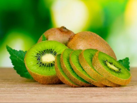 7. Buah Kiwi