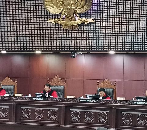 MK Tolak Gugatan Syarat Maju Capres Dibatasi Hanya Dua Kali