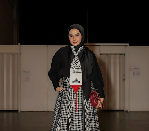 Meaningful Appearance, Zaskia Sungkar's Outfit to Support Palestine