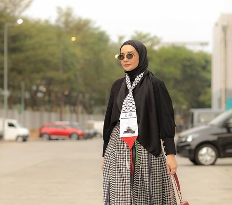 Meaningful Appearance, Zaskia Sungkar's Outfit to Support Palestine