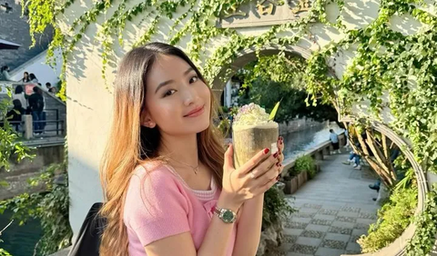 Potret Natasha Wilona di Shanghai langsung mencuri perhatian netizen. Mereka menuliskan berbagai komentar.<br>