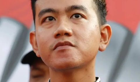 Dasco melanjutkan, komunikasi dengan putra sulung Presiden Jokowi itu terus berjalan usai Gibran diumumkan oleh Koalisi Indonesia Maju menjadi cawapres.<br>