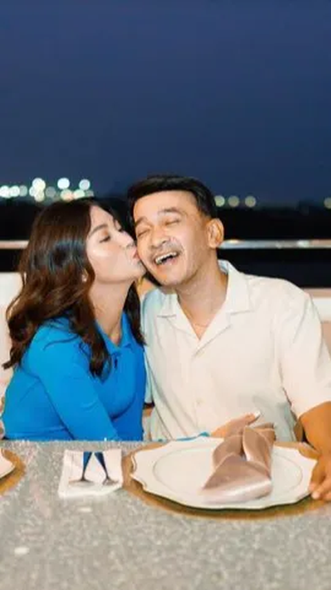 Kejutan Ruben Onsu untuk Sarwendah di Momen Wedding Anniversary ke-10, Romantis Banget!