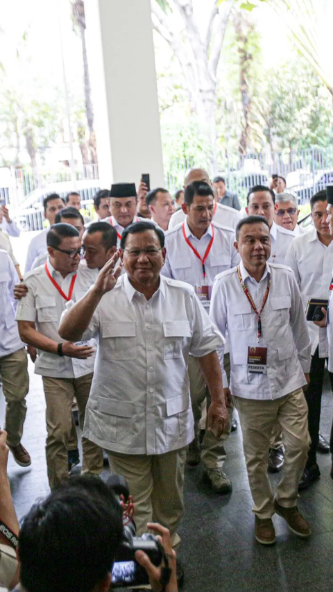 Gibran Masih Ber-KTA PDIP, Prabowo Segera Temui Megawati