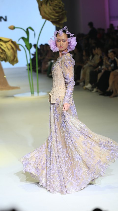 The Enchantment of Setaman Flower Brought by Ivan Gunawan to the JFW Stage