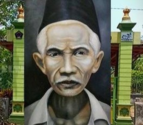 Adalah Mbah Moedjair, sosok di balik berpindahnya habitat ikan mujair ke air tawar. Mbah Moedjair sangat dikenal oleh warga sekitar Pantai Serang di Blitar, Jawa Timur.