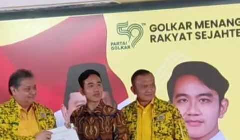 Prabowo mengatakan Koalisi Indonesia Maju siap mendukung pasangan Prabowo-Gibran di Pilpres 2024.<br>