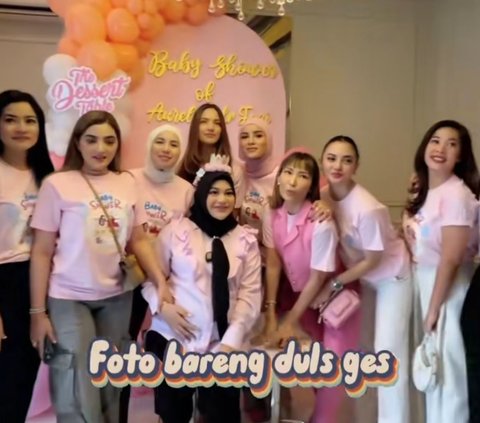 Aurel Hermansyah Dapat Surprise Baby Shower dari Geng Cendol, Begini Ekspresinya