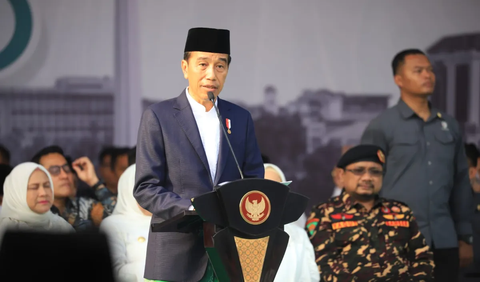 Dudung diketahui akan pensiun pada 19 November 2023 mendatang. Kabar tersebut dibernarkan Ketua Komisi I DPR Meutya Hafid.<br>