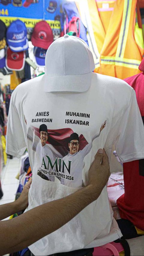 FOTO: Baju Atribut Capres dan Cawapres Mulai Ramai Diburu Jelang Pilpres 2024