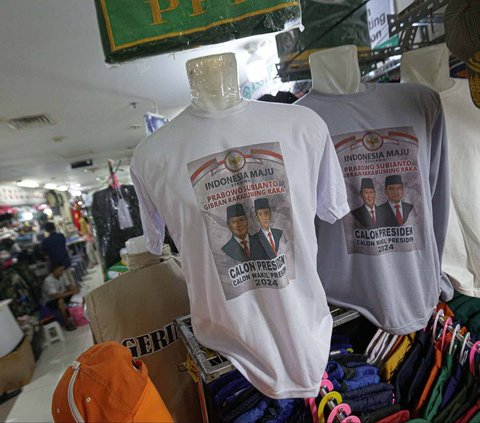 FOTO: Baju Atribut Capres dan Cawapres Mulai Ramai Diburu Jelang Pilpres 2024