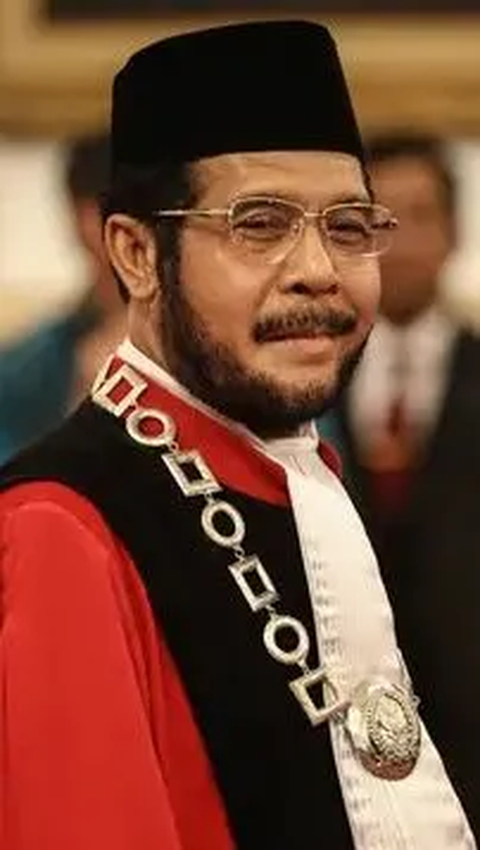Anwar Usman Tertawa Tanggapi Laporan ke KPK karena Dugaan Nepotisme<br>