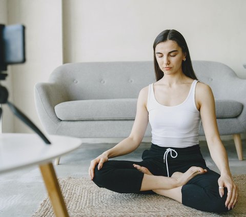 3 Anti-Stress Breathing Techniques, Easy to Do at the Office and Home