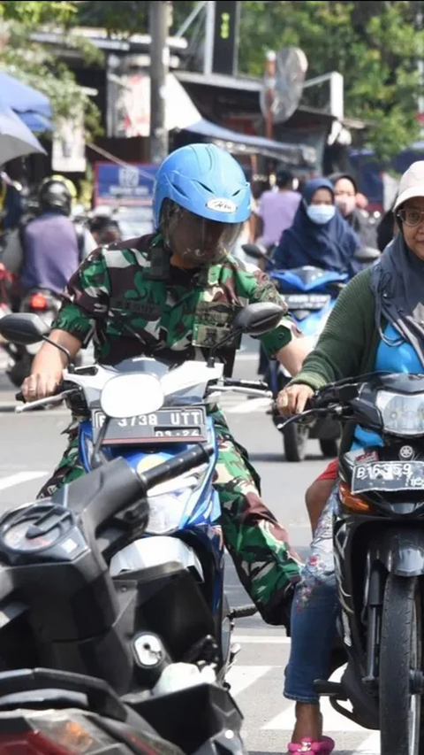 Menjalankan Perannya Sebagai Abdi Negara dengan Baik<br>