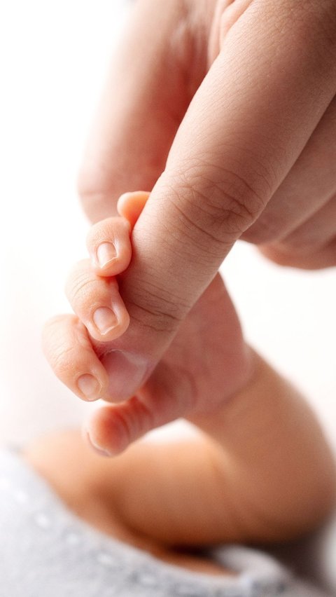 Membusung Dikira Tumor, Bayi 5 Bulan di Sumbar `Hamil` Diduga Makan Kembarannya Saat dalam Rahim<br>