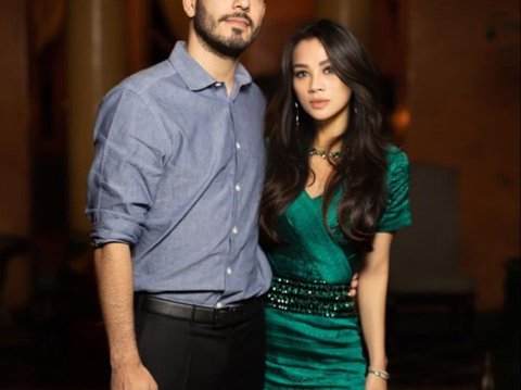 7 Classy Portraits of Adinda Bakrie, the Bakrie Family's Hit Socialite