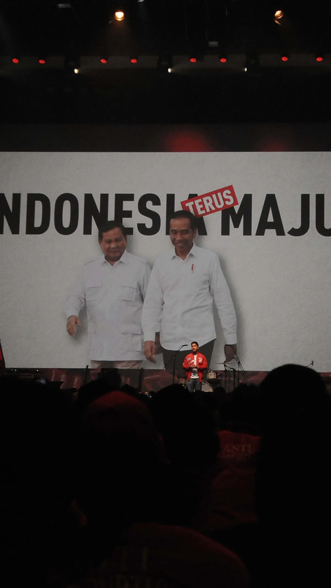 Pada kesempatan itu, Prabowo hadir dalam acara deklarasi yang dikemas dengan 'Konser Pilpres Santuy: Ojo Rungkad' itu.<br>