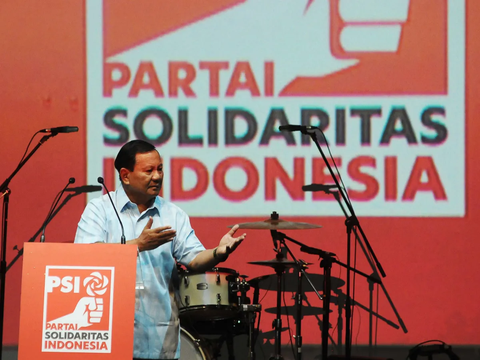 FOTO: Konser Pilpres Santuy 'Ojo Rungkad' Jadi Momentum PSI Deklarasi Dukung Pasangan Prabowo-Gibran di Pilpres 2024