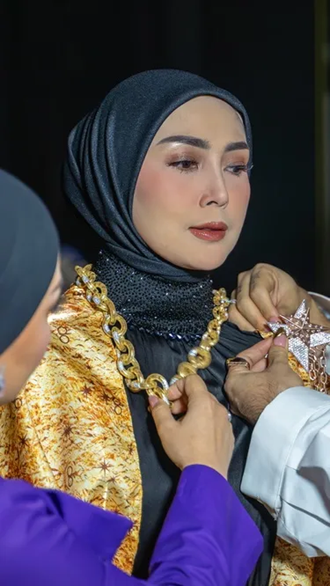 Membangkitkan Industri Fesyen Muslim dari Panggung Catwalk