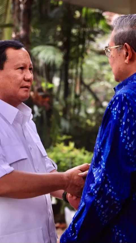 <br>Bertemu Sebelum Daftar ke KPU, Sambil Hormat Prabowo Minta Doa Restu SBY 