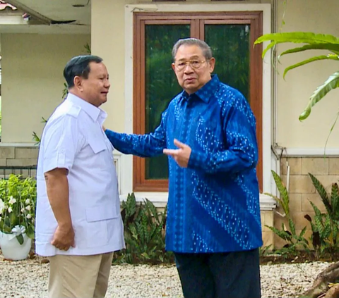 Bertemu Sebelum Daftar ke KPU, Sambil Hormat Prabowo Minta Doa Restu SBY