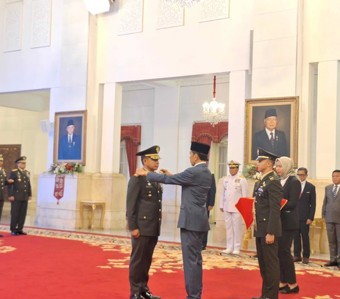 Jokowi Lantik Mantan Danpaspampres Letjen Agus Subiyanto Jadi Kasad Gantikan Dudung Abdurachman