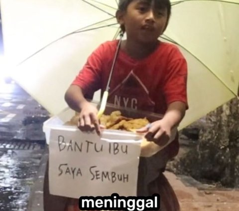 Jual Gorengan untuk Biayai Pengobatan Ibunya, Kisah Anak Ini Bikin Haru