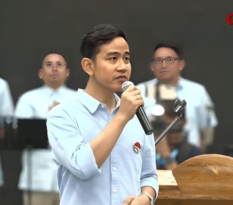 Gibran ke Prabowo: Tenang Saja Pak, Saya Sudah di Sini