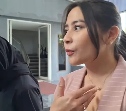 Kesedihan Prilly Latuconsina Sopir yang 10 Tahun Menemani Meninggal, Janji Jaga Keluarga Anak Buah