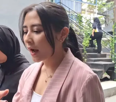 Kesedihan Prilly Latuconsina Sopir yang 10 Tahun Menemani Meninggal, Janji Jaga Keluarga Anak Buah