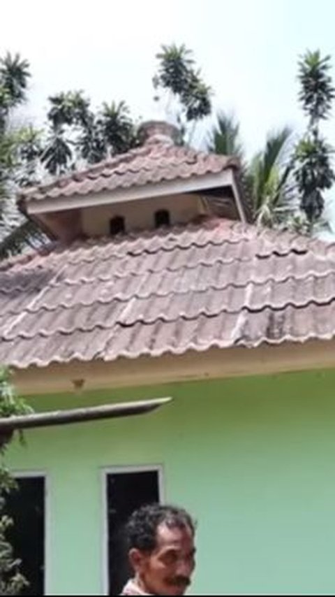 Akibat Kemarau Panjang, Masjid di Kampung Ini Sepi Jemaah 'Tidak Ada Air, Masjid Nyaris Bangkrut'