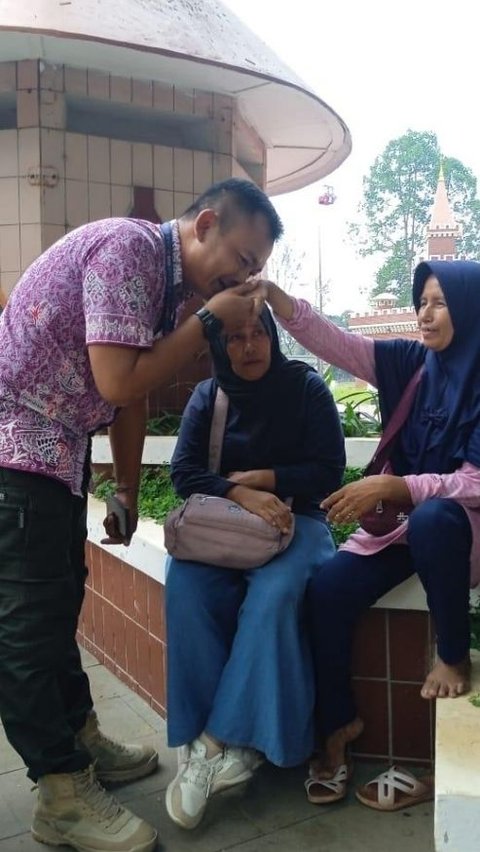 Viral Aksi Satpam Bentak dan Maki Ibu Pedagang Liar di TMII Sampai Cengkram Tas Korban, Begini Endingnya<br>