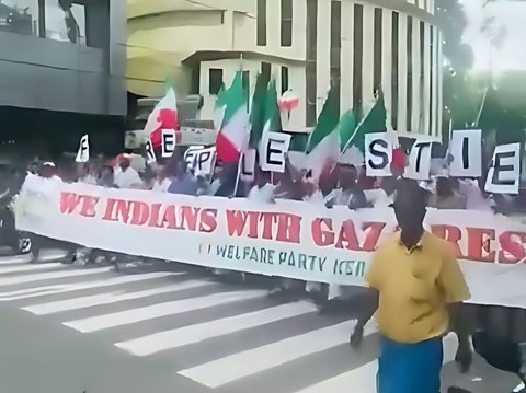 Diduga Salah Bawa Bendera