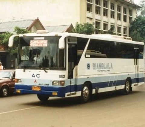 Kenangan yang Penuh Nuansa Klasik, 11 Potret Bus Kota Jakarta di Zaman Dulu