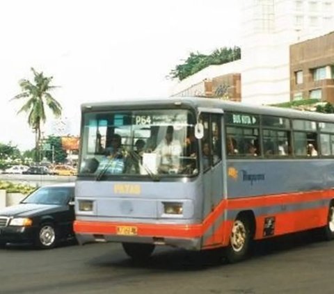 11 Potret Bus Kota Jakarta Zaman Dulu yang Klasik dan Berkesan.